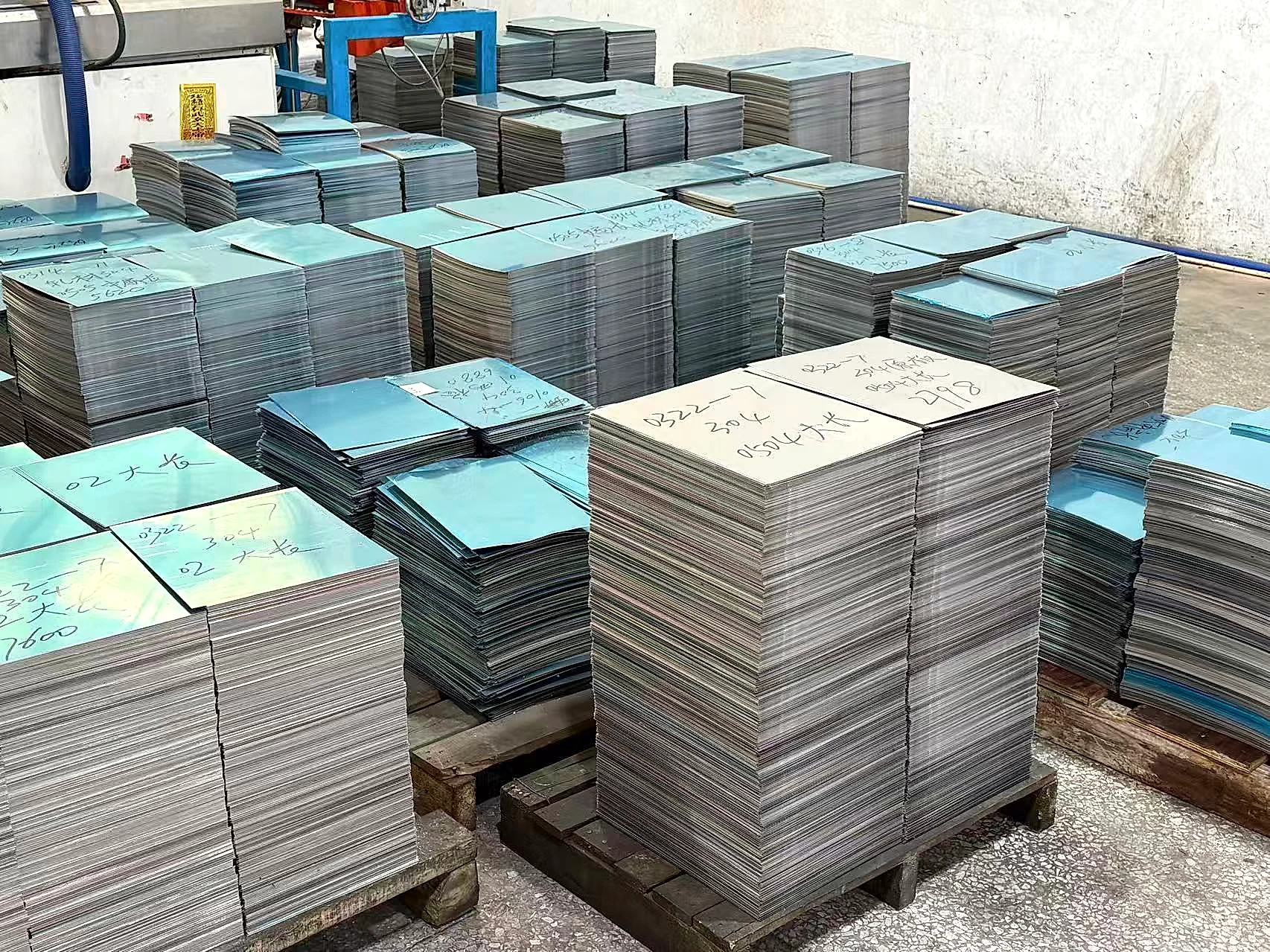Organized stainless steel sheet stacks
